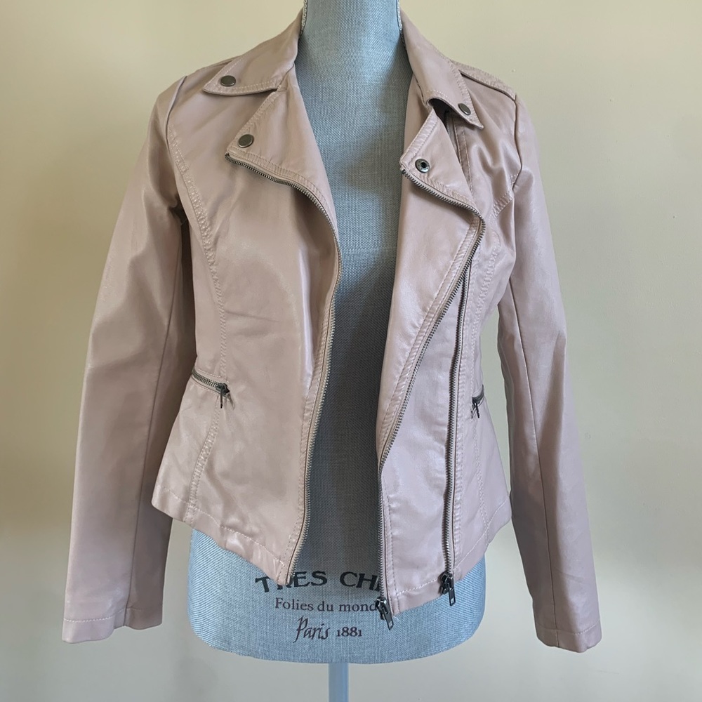 Forever 21 leather jacket Small